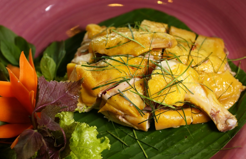 Tien Yen Hill Chicken - The best land-based Halong food