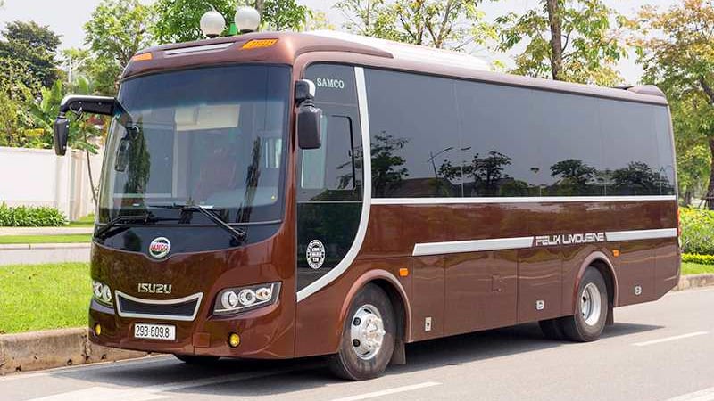 Standard shuttle bus from Hanoi to Halong Bay