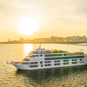 AMBASSADOR CRUISE - HOME - THE BEST AMBASSADOR OFFERS - HA LONG BAY - DAY CRUISE ON THE LARGEST AMBASSADOR DAY CRUISE