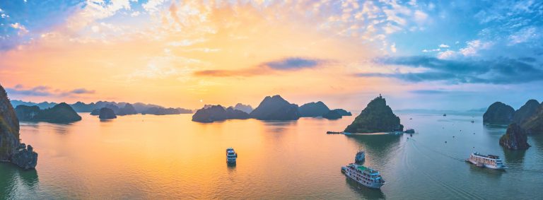 Top 3 Reasons Why Should Visit Halong Bay & Lan Ha Bay in Autumn