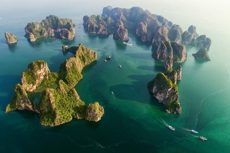 Halong Bay Cruise 2026: Complete Guide for First-Time Visitors